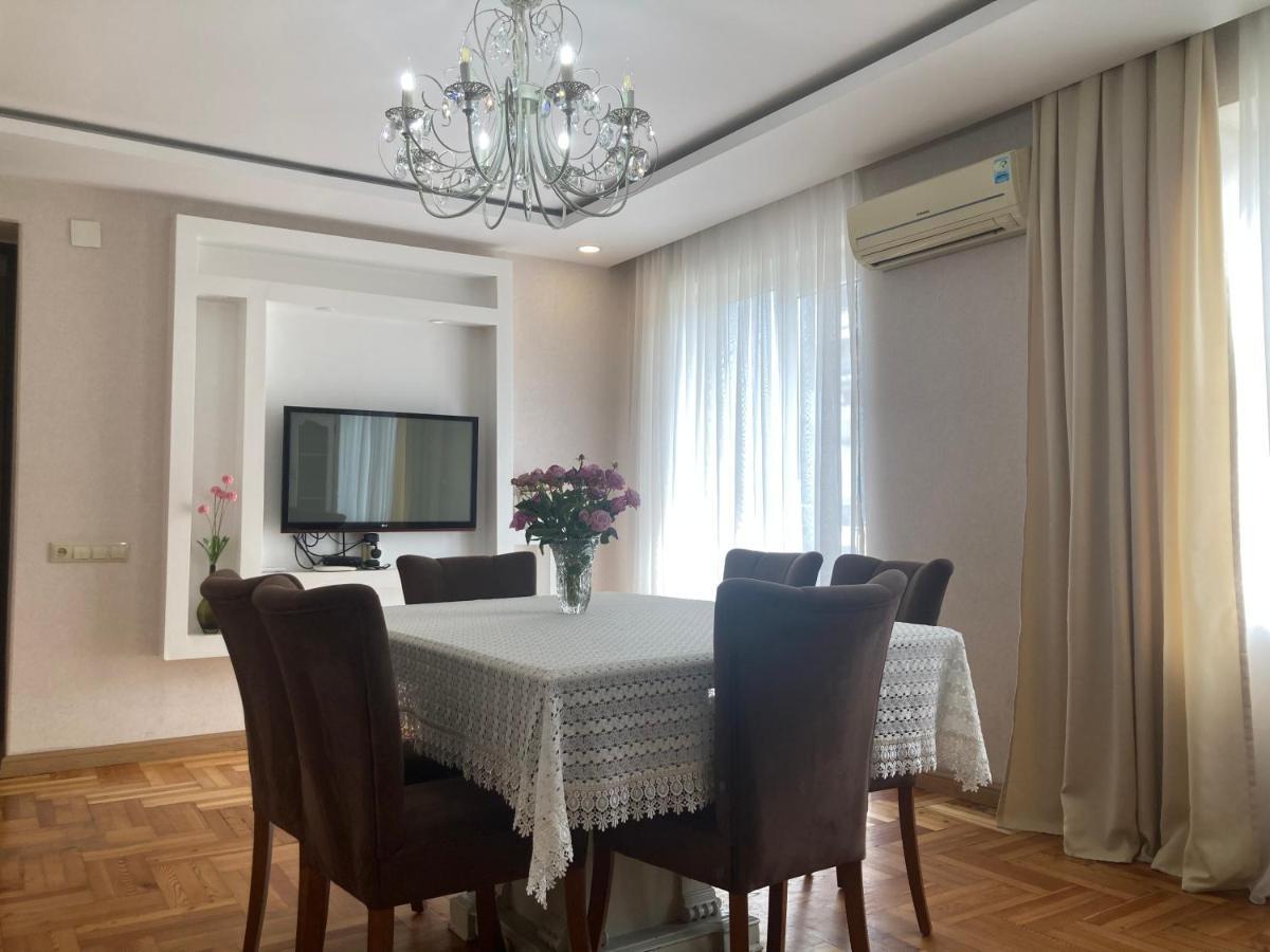 Apartment Near The Sea Batumi Zewnętrze zdjęcie